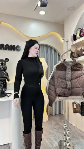 #trendingtiktok #xuhuongtiktok #moingaymotoutfit #thoitrangnu #xuhuong 