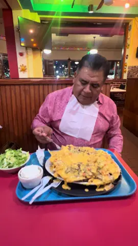 Chachos is back open y’all on 45 and Tidwell! They are still getting back into the rhythm of things so bring your appetite and your patience! Service, food, and vibe was AMAZING! WORTH THE WAIT! #chachos #food #houston 