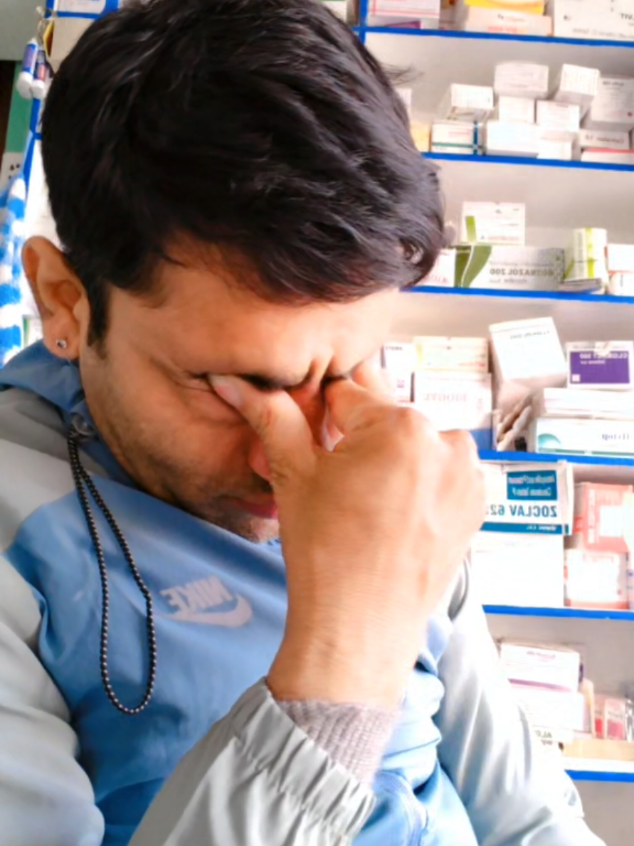 आँखाको दिल कहिल्यै सुख्खा भएन #पहिचानफार्मेसी #बुटवल७दीपनगर “कसैलाई हदभन्दा बढी माया गर्दा, कहिलेकाहीँ सत्यभन्दा ठुलो झुट लुक्छ। कसैले पनि  कहिलेकाहीँ मायाको नाममा सम्बन्ध धेरैसँग जोडछन तर झुटको पर्दा ओढेर आफूलाई निर्दोष देखाउँछन्। सावधान रहनुस् महासय हरेक मुस्कानभित्र निष्ठा लुकेको हुँदैन।”#555 @तिम्रो याद को मान्छे @Dipak Adhikari 