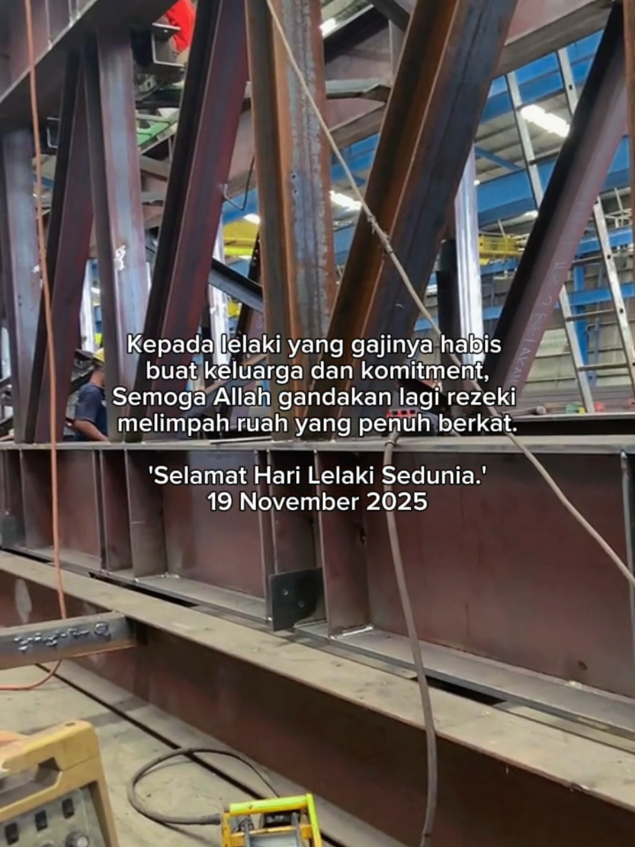 kita jarang dirayakan,tapi tetaplah semangat demi keluarga.Berjuanglah selayaknya seorang lelaki.. #storykuli #harilelakisedunia #foryoupage #fyp 