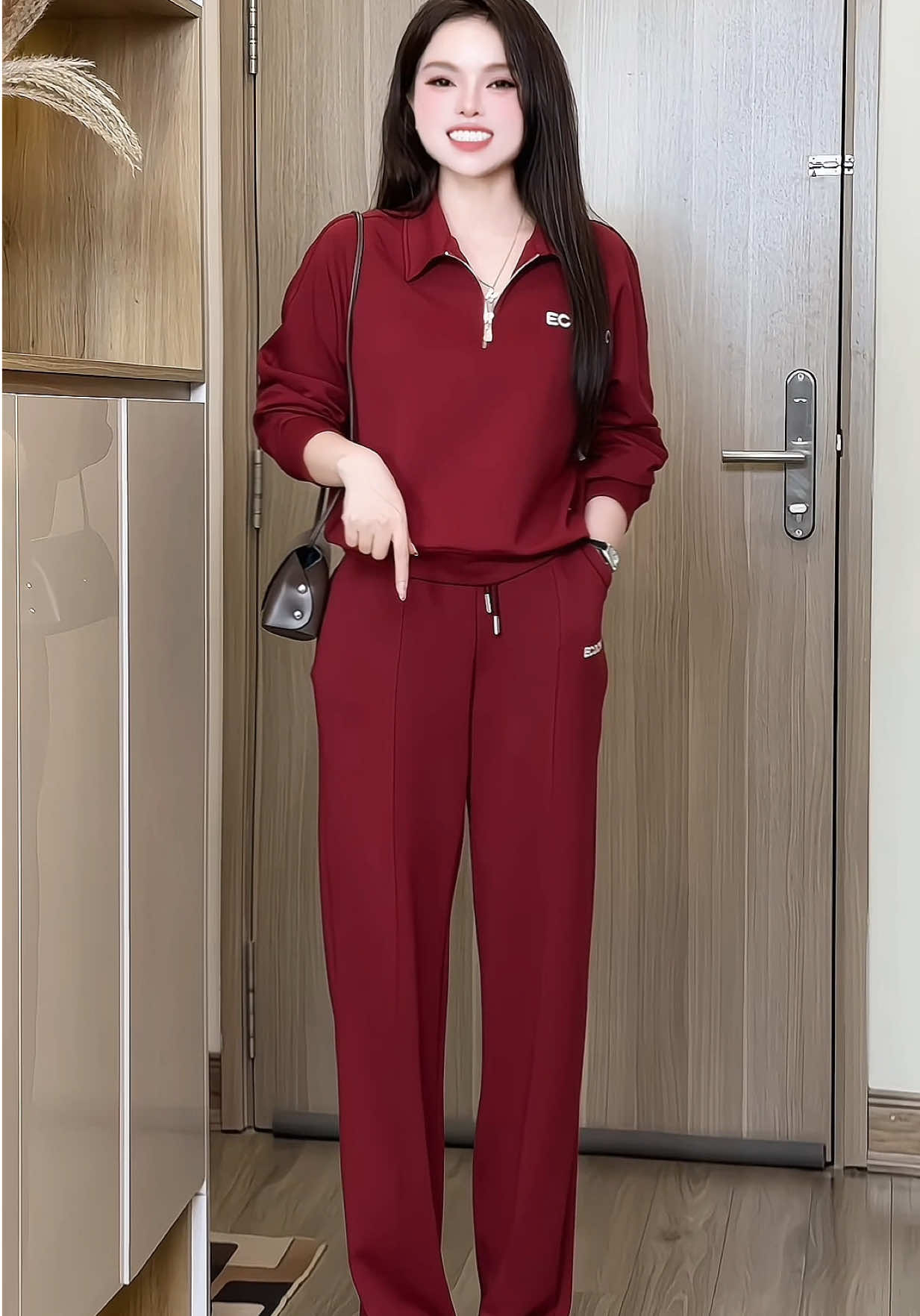 Set bộ nỉ Ecochic thêu cao cấp đi chơi dạo phố xinh xỉu đang được trợ giá tranh thủ hốt #setbothethao #setboni #setthethao #ecochic #setboninu