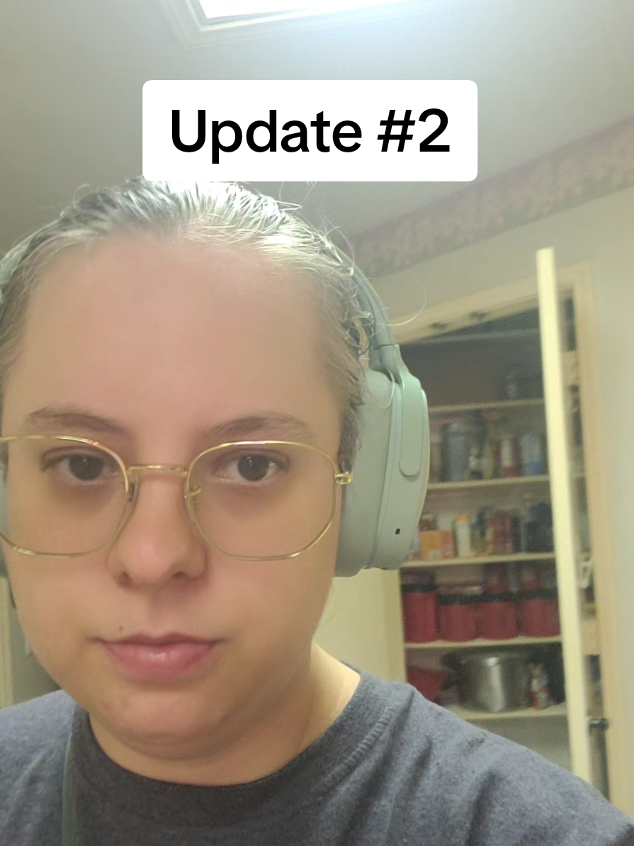 #stitch with @Seanna |Queer Romantasy Writer I'm tired, y'all. And gross. And somehow, Thanksgiving is next week and I still have to work and get back to my spouse and my own pets. Trying to remind myself that we are resilient, and we will get through this.  GoFundMe: https://gofund.me/75df15e96 #FYP #dallasTx #richardsontx  #helpme 
