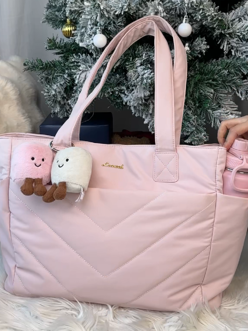 This tote bag is a must-have for class or for work!! ❤️ Come and pack my new tote bag with me! #TikTokShopBlackFriday #TikTokShopCyberMonday #totebag #lovevook #fallvibes 