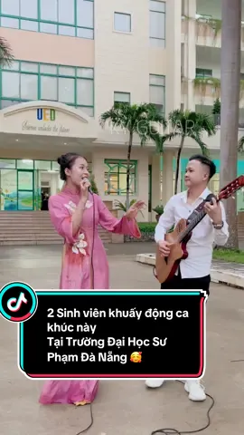 2 Sinh viên khuấy động tại sân trường Đại Học Sư Phạm ĐN tặng thầy cô 20/11 🥰i love tiktok #guitar #baicanguoigiaoviennhandan #ngaynhagiaovietnam #kyguitar #ilovetiktok 