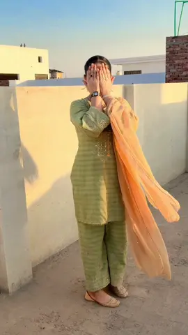 Trey chehry se nazar hutti nhi 🙈❤️ #laibaqueen009 #dontunderreviewmyvideo #fypシ゚viral🖤tiktok 