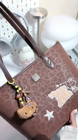 กระเป๋าสำหรับสาวๆที่ชอบแบกของ กระเป๋าโท้ทความจุของได้เยอะสุดๆ สีน้ำตาลที่ถูกต้อง 🍪🧸✨ #กระเป๋าโท้ท #cowkitty #bags #กระเป๋า 