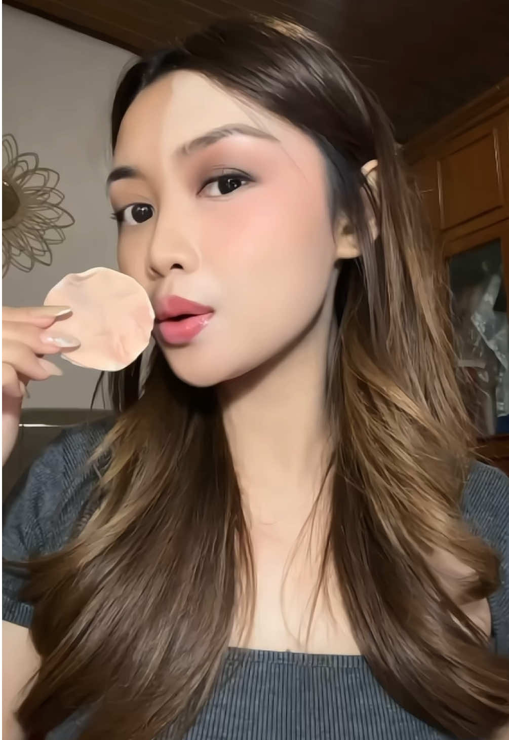 one swipe wipes away all makeup and dirt💖🫧  #brighteningmicellar #brighteningmicellarg2g 