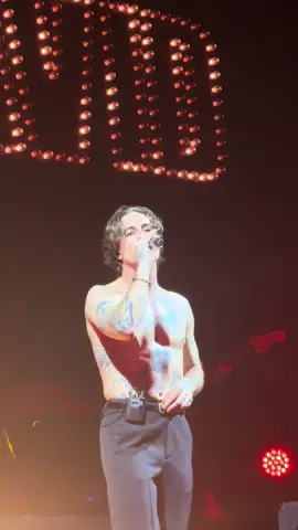 Talk to me - Damiano David  Auditorio BB - CDMX 2025 @Damiano David  #DamianoDavidLive #ConcertTok #AuditorioBB #LiveMusicMX #DamianoEnCDMX