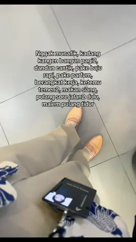 Cuma sekedar kangen, tpi apapun yg kujalani sekarang aku bahagia dan bersyukur