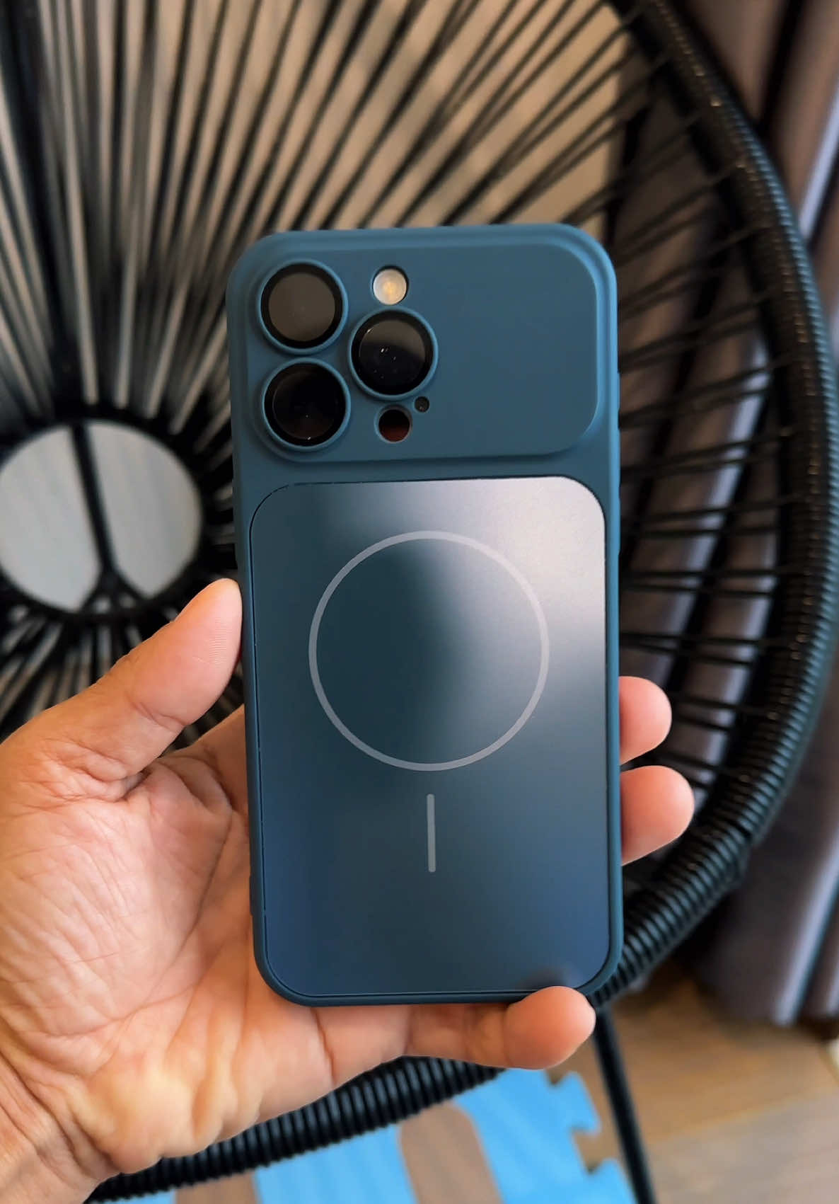 ốp lưng magsafe chống sốc #familycase #opdienthoaixin #oplungiphone #oplungmagsafe #oplungchongsoc 