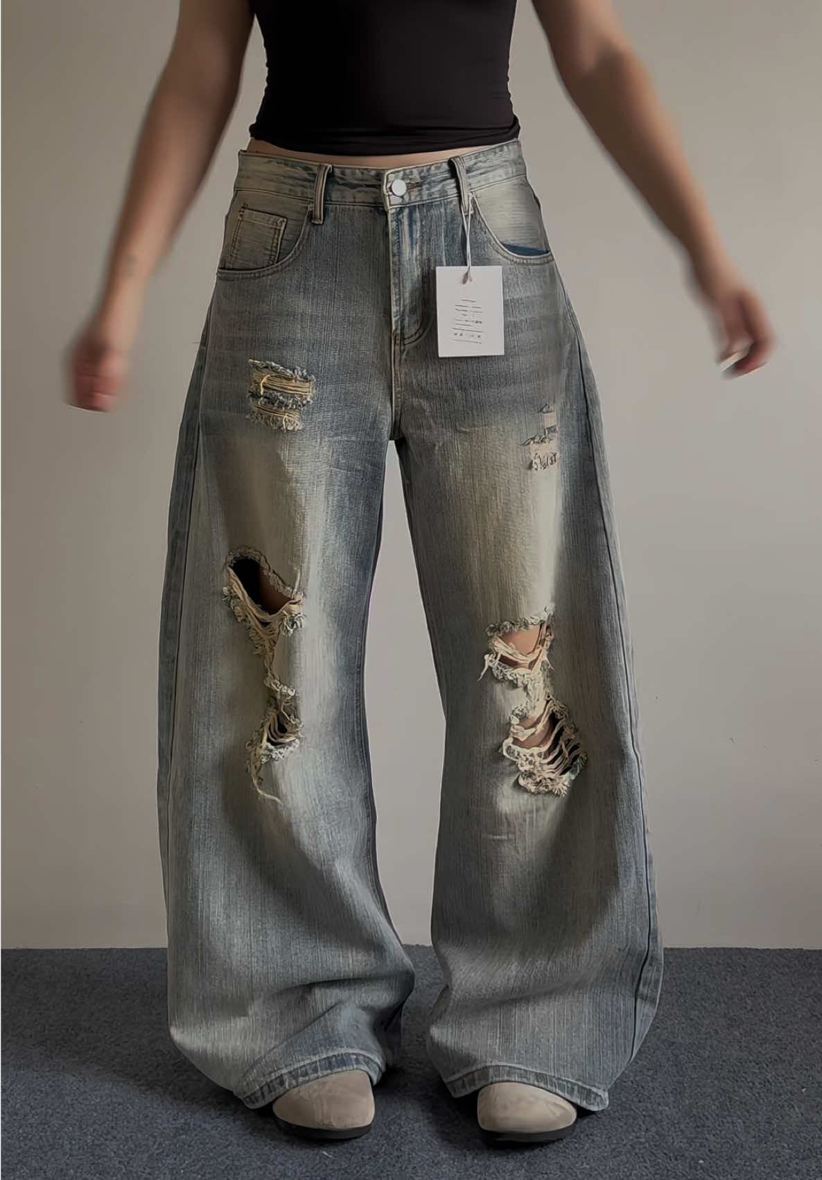vintage ripped jeans >>>> #distresspants #rippedjeans #baggyjeans #baggypants #unisex 