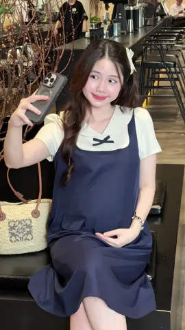 Đầm bầu công sở