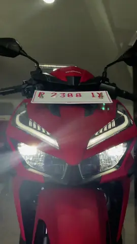 Vario 125 Cbs Iss Red Yuk cek promonya di 📲089618310535 #vario125iss #variosmartkey #hondavario #fyp #purwokertoviral 