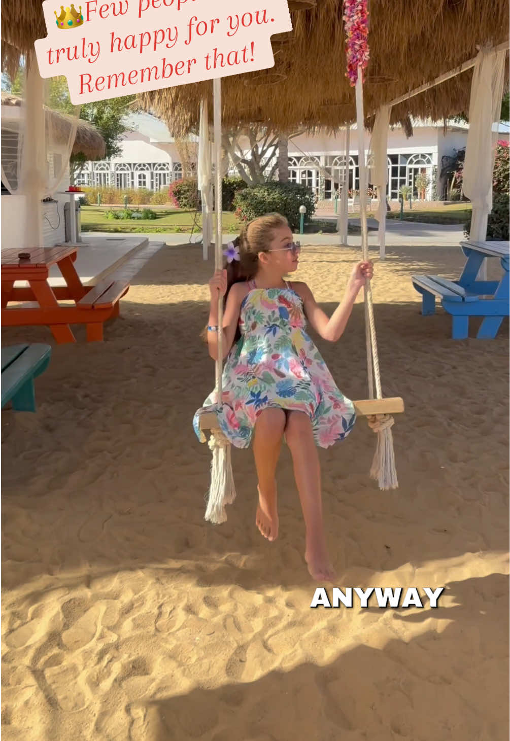 👑 Few people are truly happy for you. Remember that!@SofiaBalanescu @MomWithChocolata #momtok #bellas #sofiabalanescu #momwithchocolata #pyf 