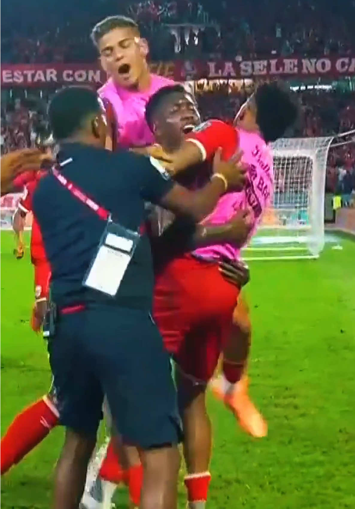 ¡PANAMÁ AL MUNDIAL! 🏆🇵🇦 Gol que gritan todos los canaleros, Panamá está de fiesta 🥳  #Concacaf #FIFAWorldCup #Panamá 