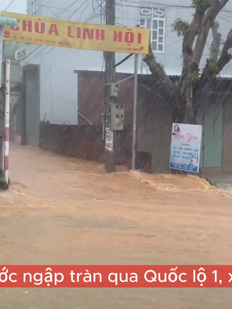 Nước ngập tràn qua Quốc lộ 1, xã Ô Loan #drtdigital #truyenhinhdaklak #tintucdaklak #drt.vn #anttdaklak