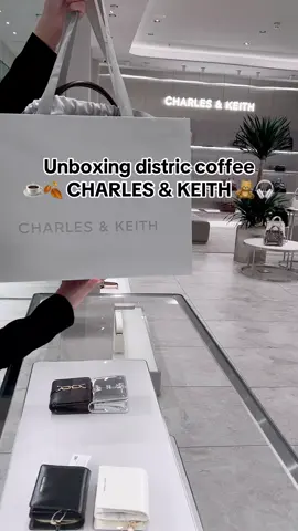 Ẻm come back ruii ạ#huyenbe #charleskeith #pedro #tuixach #xuhuong 