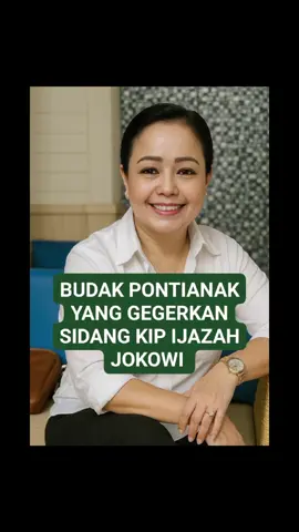 Mengenal Perjalanan Karier Ketua Sidang KIP Ijazah Jokowidodo, Rospita Vici Paulyn. Lulusan Universitas Tanjung Pura Kota Pontianak Kalimantan Barat, Kelahiran Papua. Wanita Cantik ini menggemparkan dalam persidangan, bisa memberikan penjelasan dan pelajaran bagaimana cara kita memahami kondisi carut marutnya Ijazah Mantan Presiden Indonesia Ir. H Jokowidodo. *HAKIM CANTIK BERINTEGRITAS MEMBANGUNKAN DUNIA HUKUM NEGERI KONOHA* Budak Pontianak Ini Gegerkan Sidang KIP Ijazah Jokowi  Kemarin heboh tiang listrik dicor dengan buah kelapa. Hebohnya sampai ke negeri jiran pula. Satu lagi ni yang bikin geger nusantara, sidang KIP soal ijazah Jokowi. Hakimnya, budak Pontianak, Kalbar. Namanya, Bu Vici. Mari kita kulik aksi beliau saat mencecar para saksi sambil seruput Koptagul, wak.  Nama lengkapnya, Rospita Vici Paulyn, akrab disapa Bu Vici. Bukan seleb TikTok, bukan pula pemain FTV yang suka jatuh di pelukan cowok kaya. Ia seorang komisioner Komisi Informasi Pusat yang lagi-lagi membuktikan, sidang bisa lebih seru dari final MasterChef. Sidang 17 November 2025 itu sebenarnya cuma soal ijazah, dokumen yang biasanya cuma numpang eksis di ruang tamu biar tamu tahu, tuan rumah tidak putus sekolah. Tapi ketika dibawa ke meja sengketa, ijazah itu berubah jadi naskah film thriller. Di tengah badai  itu, berdirilah Bu Vici, tatapannya sedahsyat  Mak Leha tukang urut yang pernah mijat Vanja Bukilic, ups. UGM datang dengan kalimat sakti “tidak tahu”. Tapi belum sempat napas, Vici langsung menyambar, “Saudara hadir sebagai kuasa, tapi tidak tahu isi dokumen? Lalu saudara ngapain di sini?” Satu ruangan langsung beku. Kalau ada cicak jatuh pun mungkin suaranya kedengaran. Netizen? Sudah pasti sedang menari jepin Pontianak di kolom komentar. Siapa Vici? Jangan kira ia turun dari langit sambil bawa palu Thor. Ia lahir di Jayapura, 11 Juni 1974, namun eksis di Pontianak. Kuliah Teknik Sipil di Universitas Tanjungpura, Pontianak. Dari teknik sipil nyasar ke dunia hukum informasi, plot twist level dewa yang bisa bikin penulis drakor meneteskan air mata iri. Pernah jadi ketua Komisi Informasi Kalbar dua periode dan bikin Kalbar menang nasional soal keterbukaan informasi. Kalau ada podium, Kalbar sudah angkat piala sambil senyum-senyum sok merendah. Belum selesai. Ia juga pernah jadi direktur perusahaan konstruksi, dosen, anggota INKINDO, HIPMI, dan entah berapa organisasi lagi. Kalau multitasking itu manusia, namanya Rospita Vici. Mau ngelawan? Silakan antre. Saat KPU Surakarta bilang berkas Jokowi sudah dimusnahkan, Vici langsung masuk mode “interogator level bos terakhir.” “Kalau dimusnahkan, mana berita acaranya?” Cis… kena lagi. Ruangan makin sunyi. Netizen makin riuh, sudah kayak konser dangdut malam terima hadiah sepakbola Tarkam. Video sidangnya meledak di mana-mana. KompasTV, YouTube, X—semua jadi arena battle royale komentar. Ada yang bilang, “Kalau Vici jadi jaksa, film-film pengadilan bisa gulung tikar.” Ada pula yang menobatkannya jadi Srikandi Keterbukaan Informasi, judul yang kalau dijual ke Marvel mungkin langsung dibeli. Sidang lanjutan? Belum ada kabar. Tapi rakyat sudah siap Koptagul dan kue bingke. Karena begitulah republik ini. Kadang sidang lebih nikmat dari drama Korea. Apalagi kalau ada tokoh seperti Bu Vici, yang kalau bicara, kursi pun terasa ikut menegakkan punggung. Di negeri yang sering lebih cinta rahasia ketimbang kejujuran, hadirnya sosok seperti Bu Vici itu ibarat hujan turun saat musim kemarau parah, langka, deras, dan bikin geger sekampung. Belum nonton videonya? Silakan cari. Tapi hati-hati. Jangan-jangan habis itu kau ikut-ikut jadi fans garis keras budak Ponti ini. Karena jelas jak, dalam dunia yang penuh basa-basi, orang yang berani bicara terus terang itu… barang mahal. Foto Ai hanya ilustrasi Rosadi Jamani Ketua Satupena Kalbar.