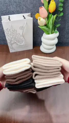 Combo tất lót lông đúng là chân ái #tatlotlong #tatchan #tatchannu #tatchancocao #thanhhoai22003 #xuhuong 