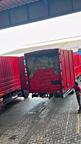 #CapCut #jntexpress #jntexpressid #jntflyingbox #masukberanda jangan salfok yah🫣