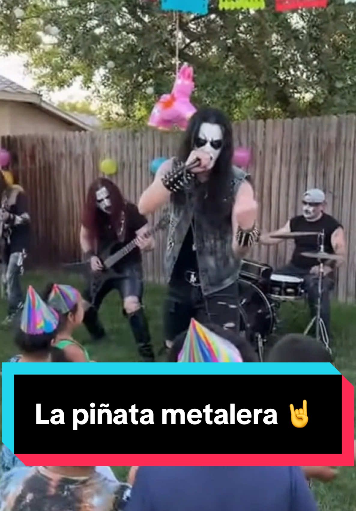 La piñata metalera #experienciastudio #sora2 #deathmetalmusic #iavideo 