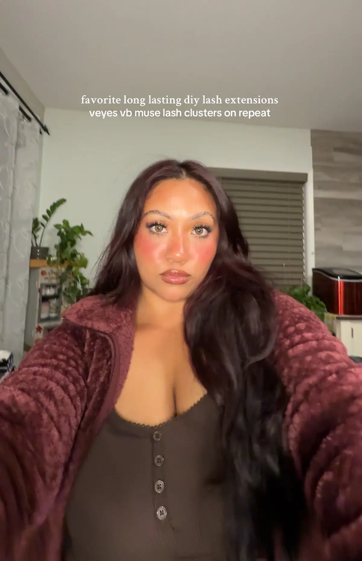 I love wearing my cluster lashes because I cannot be bothered by a strip lash ever again  @VEYESBEAUTY vb muse lash extensions 