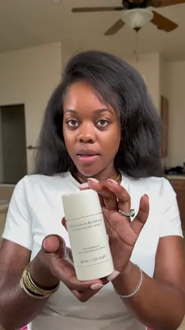 I am very passionate about this deodorant and im so happy I gave it a try 🥹🙏🏾❤️ #donnakaran #donnakarancashmeremist #deodorant #tiktokshopblackfriday #tiktokshopcybermonday 