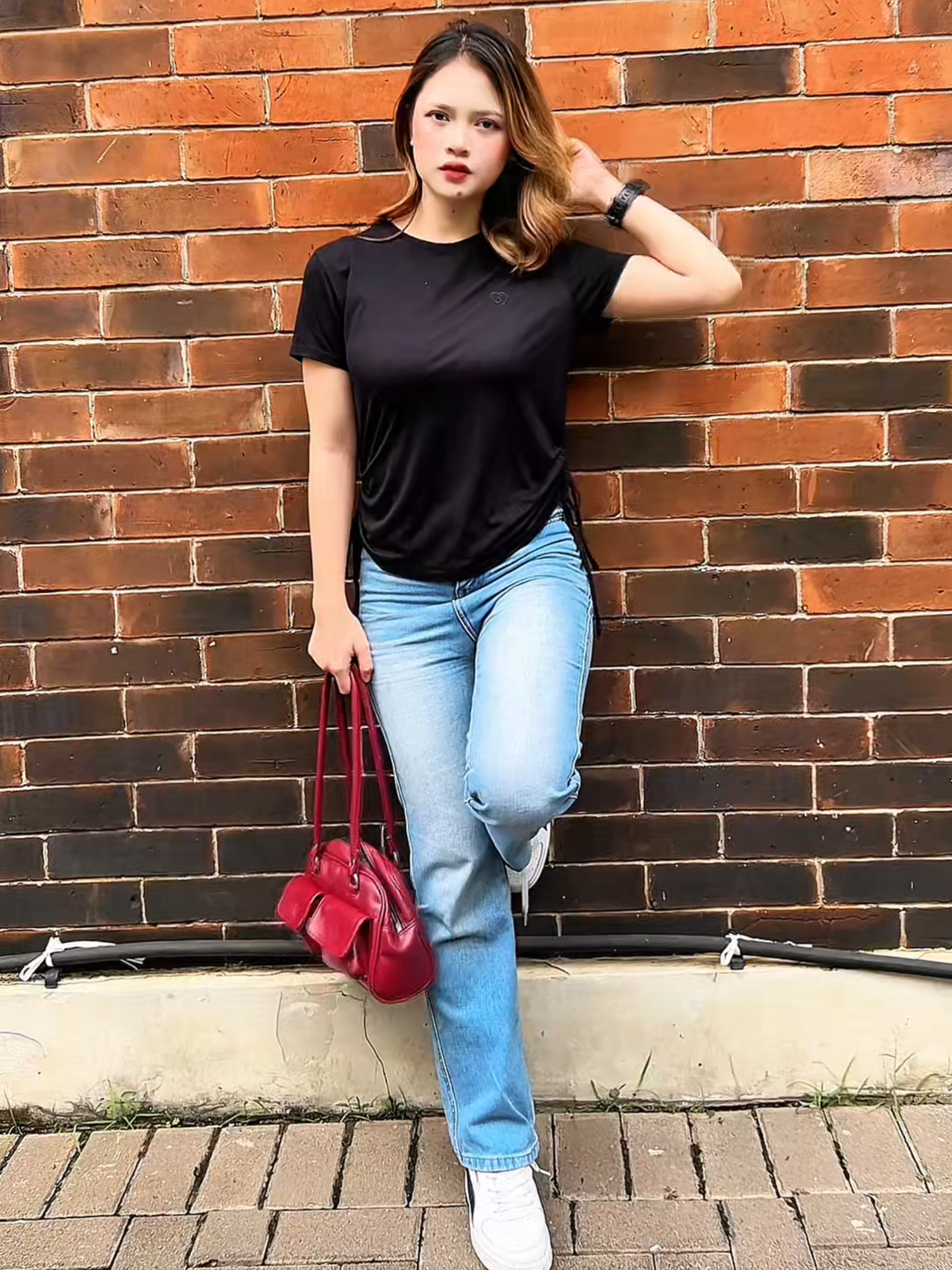 Casual tapi tetap feminine 🌷 like & share kalau ini gaya kamu! #MinimalStyle #StylishButSimple #3SecondLadies #tiktokindonesia #rekomendasioutfit #tiktokviral #tiktoktrend #OOTDSimple #ootd2025 #ModalKontenDoang #OOTD #fyp #tiktok