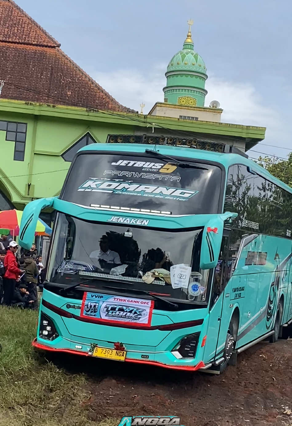 janda bodong keun😂 -@sahabat_komang.10  -@Deni Siswandi  - - - - - - - - #jempoltrans #komang #abahdenisiswandi #4u #fyp 