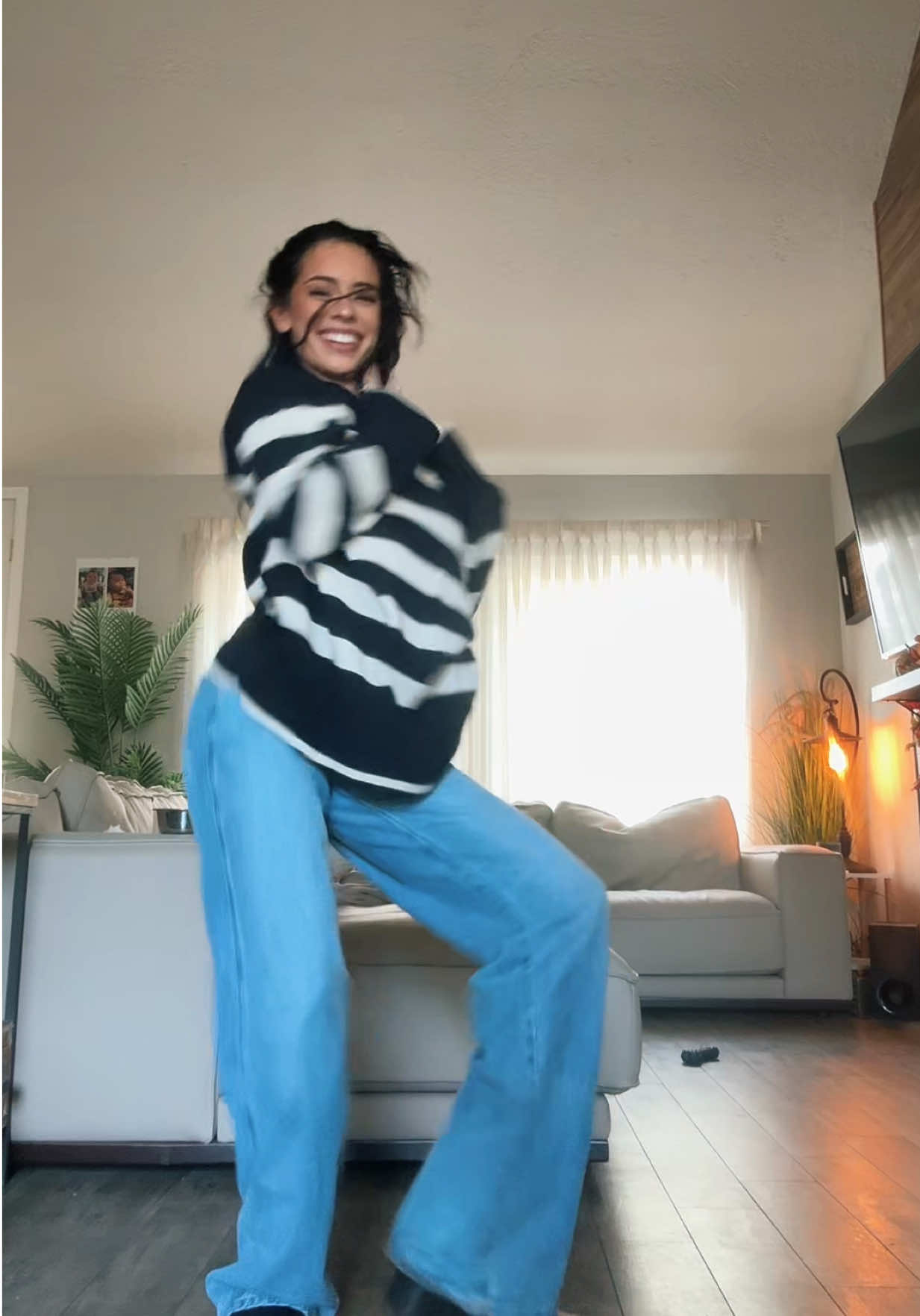 are you even doing it full out if your earring isn’t flying out LOL 