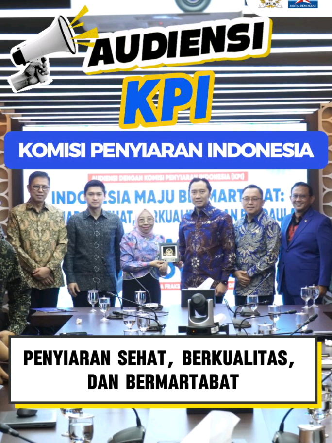 Audiensi dengan Komisi Penyiaran Indonesia (KPI) Indonesia maju bermartabat: Penyiaran sehat, Berkualitas, dan Berdaulat. Fraksi Partai Demokrat, menerima Audiensi dengan Komisi Penyiaran Indonesia (KPI) dihadiri oleh ketua Fraksi Partai Demokrat sekaligus  Wakil MPR RI Dr. H. Edhie Baskoro Yudhoyono, B.Com., M.Sc, Sekretaris Fraksi Partai Demokrat Marwan Cik Asan, H. Anton Sukartono Suratto, Ir. H. Mulyadi, Rizki Natakusumah. Di Gedung Nusantara 1 DPR RI, Ruang Rapat Fraksi Partai Demokrat DPR RI. Senayan, Jakarta (17/11/2025)