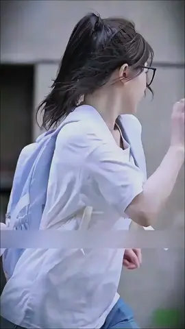 From Spicy Snack Thank-You to Billionaire Chaos—Betrayed by Friend, CEO Fights for Her and Their Baby. #runawaybride #arrangedmarriage #cityescape #unexpectedlove #friendbetrayal #dramaclips 