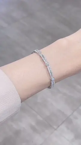 Vòng tay kim cương có sẵn ạaaa #pnj3ahùngvươngbìnhdương #trending #pnjdnb #xuhuong #PNJ 