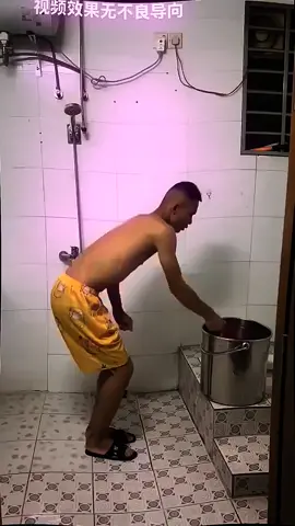 ဆောင်းတွင်းမှာရေချိုးနည်း😁😁#foryoupage #alightmotion_edit #funnyvideos #fyp 