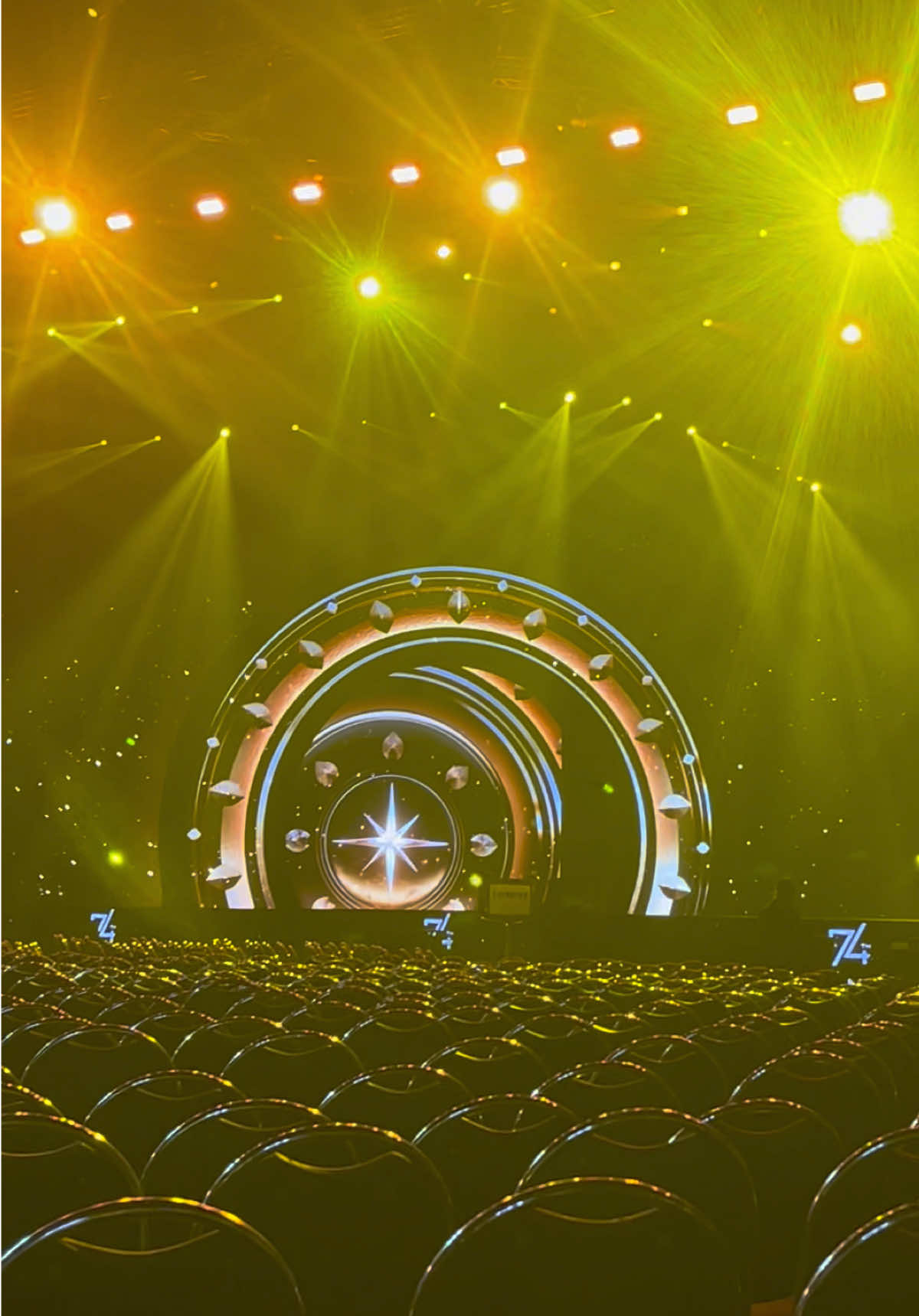 เข้ามาใน Hall แล้วครับ #The74thMissUniverse #MissUniverse2025 #MissUniverse74th #NationalCostume #KhunsgotHD 