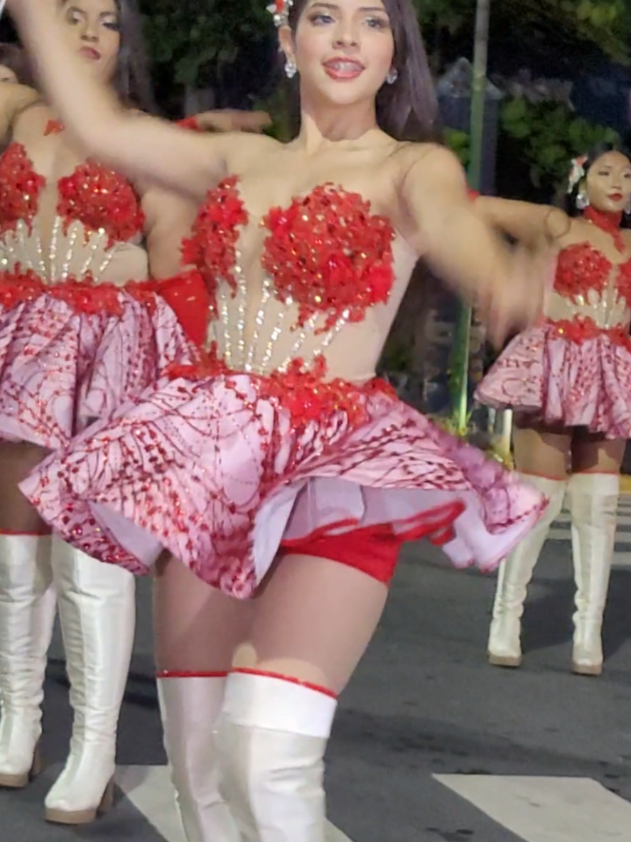 nataly #cachiporristassv #bastoneras #fiestaspatronales #desfile #dance 