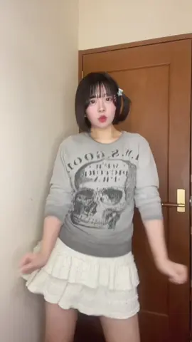 三角チョコパイ食べたすぎる🍫#毎日投稿 #フォロワー1万人目指す #おすすめにのりたい #アイドルになりたい #黒髪ボブ 