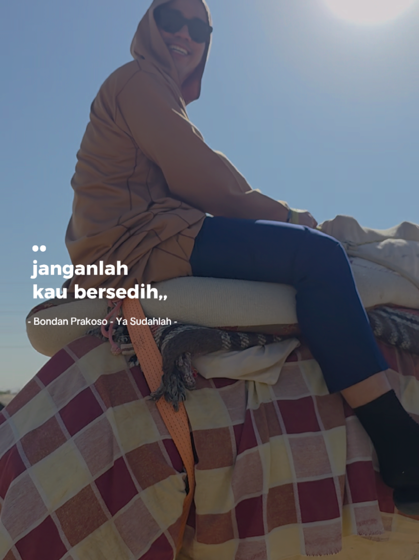 Life teaches you a lot… people come, people go, but the right ones stay. Don’t force anything. Just grow, stay kind, and let Allah arrange the rest. What’s meant for you will always find you. ✨🤍