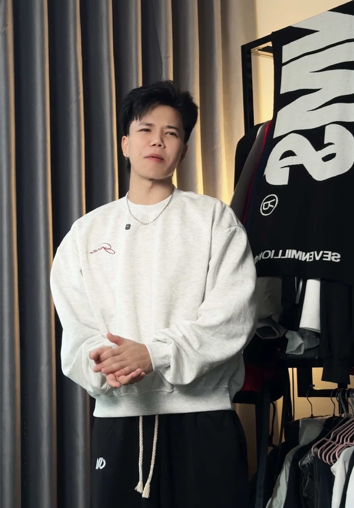 Thời buổi này gì cũng nỉ 2 da được #babyboymacgi #hoangbareview #outfit 