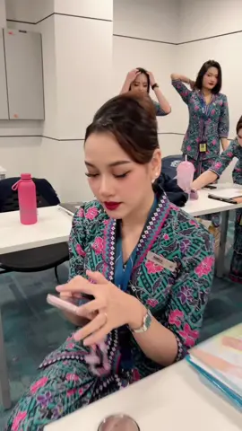 Our first SNY! #malaysiaairlines #malaysiaairlinescabincrew #cabincrew 