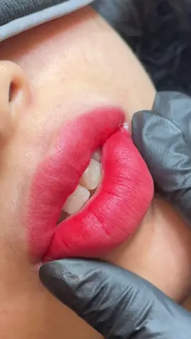 Chuẩn tone màu chị em ưng chưa ạ 🥰🥰cứ gọi là lên môi siêu đẹp lun #phunxamkimnga #phunmoidepdian #reviewmoidepbinhduong #genz #moitunhiendian 