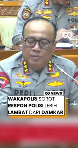 Pengakuan mengejutkan dari Wakapolri: Beliau mengakui bahwa warga saat ini merasa lebih mudah dan cepat dalam melapor ke Pemadam Kebakaran dibandingkan ke pihak kepolisian. Pernyataan ini menjadi alarm besar yang mengindikasikan bahwa sistem quick response Polri, termasuk respons layanan 110, masih memiliki pekerjaan rumah besar dalam hal kecepatan dan efektivitas. Kondisi ini tentu memicu evaluasi menyeluruh agar layanan kepolisian dapat meraih kembali kepercayaan masyarakat yang mengharapkan layanan cepat tanggap. Gimana menurut kalian, apakah pengalaman melapor ke polisi memang terasa lebih lambat dibanding ke Damkar? Bagikan pendapat kalian di kolom komentar! Sumber: Kompas.com  Sumber Visual: YouTube Parlemen                                                                   #THEOG #OGNEWS #Wakapolri  #QuickResponse #Damkar 