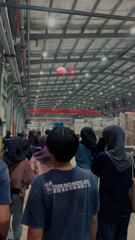 bubaran pabrik #ptfoodpackagingjaya #kawasanindustrilosarang #indramayu #padahariini #fyppppppppppppppppppppppp 