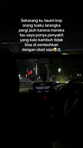Bapak dan mama memang gengsian tapi kalo mereka tau anaknya sakit d perantauan mereka langsung bergegas untuk jemput bawa pulang anaknya🫂🥹#fypシ゚viral #bugissulawesi #fyppppppppppppppppppppppp #trendingsong 
