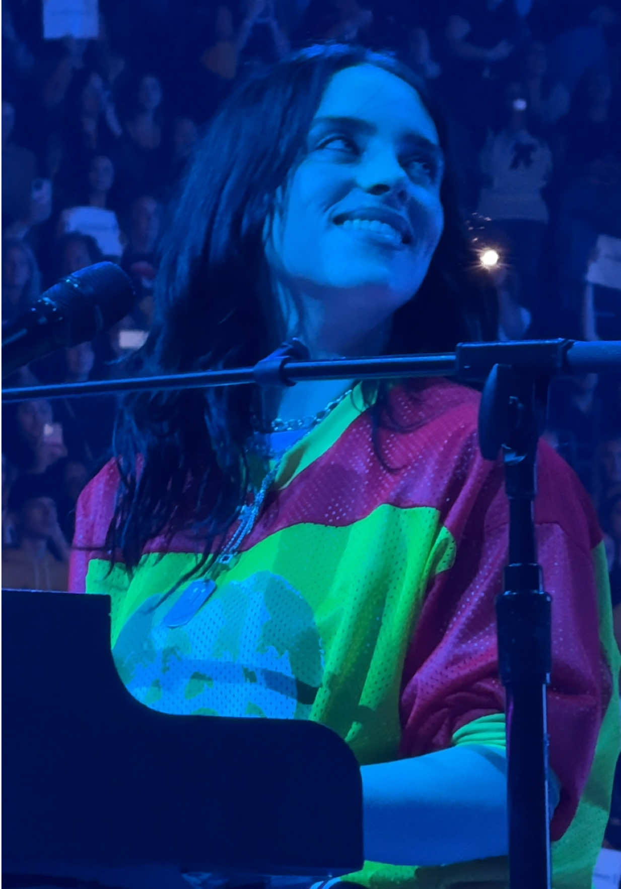 @BILLIE EILISH performing “ocean eyes” on the 10 year anniversary of the song in Phoenix, Arizona