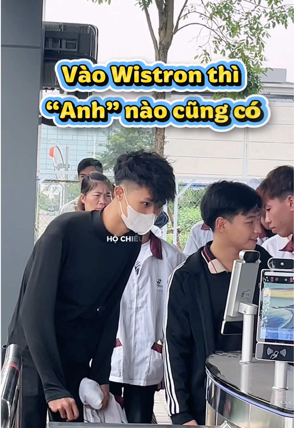Vào Wistron phát 5 🧧 và phát ny #hungthinhfamily #laodongphothong #congnhan #wistron #traidep 