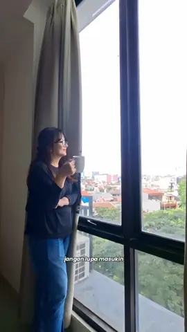 ini dia rekomendasi hotel di Bekasi yang lokasinya super strategis dengan budget super terjangkau cuma 200ribuan --> Sans Hotel Green Bekasi. Biar lebih hemat bookingnya lewat aplikasi RedDoorz aja , jangan lupa pake kode voucher YUKNGINEP .  #RedTRavelers  #BerkeSANS #hotelbekasi 