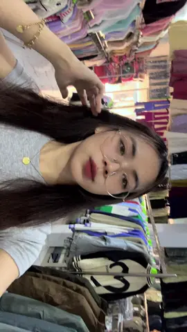 အင်္ကျီလာဝယ်ပါ😝🤍#fypシ゚ #viral #website #