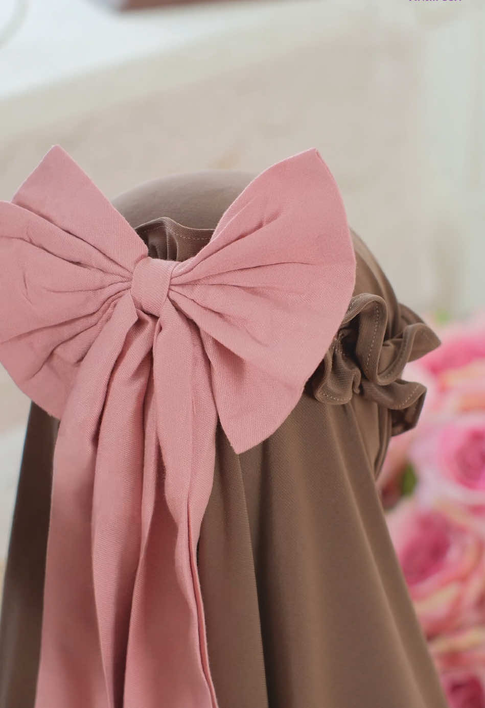 Gimana sayang? Udah cek out gamis terbaru kita? Atau masih mikir? Mikir apa siii? Keburu habis tuh🫣 Liat deh di keranjang tinggal berapa🙂‍↔️ #promomakanharian #gamisanakkatun #gamislebaran 