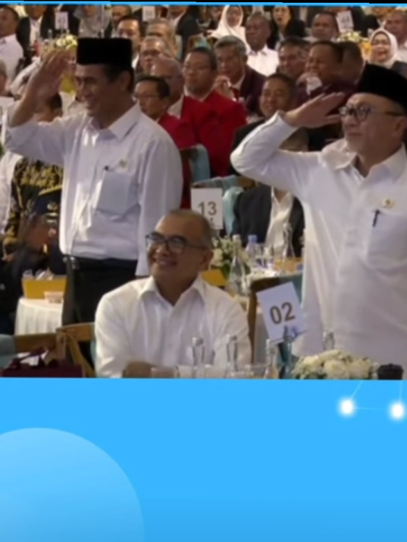 Hormat presiden kepada MENTANVdan WAMENTAN #ipm #petaniindonesia🇮🇩🇮🇩🇮🇩🌿🌿 #petanimuda #president 